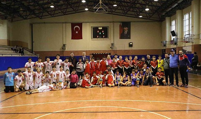 Aydın'da hentbolun yıldızları belli oldu