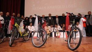 Batman'da Polis Haftası çerçevesinde bilgi yarışması final programı düzenlendi