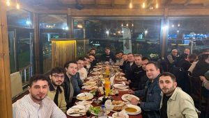 Türkiye'de okuyan Makedonyalı öğrenciler iftarda buluştu